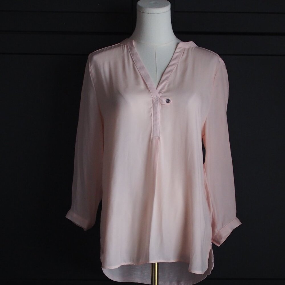 Dolan (Anthropologie brand) | Blush Pink, V-neck Blouse in a 3/4 Sleeve